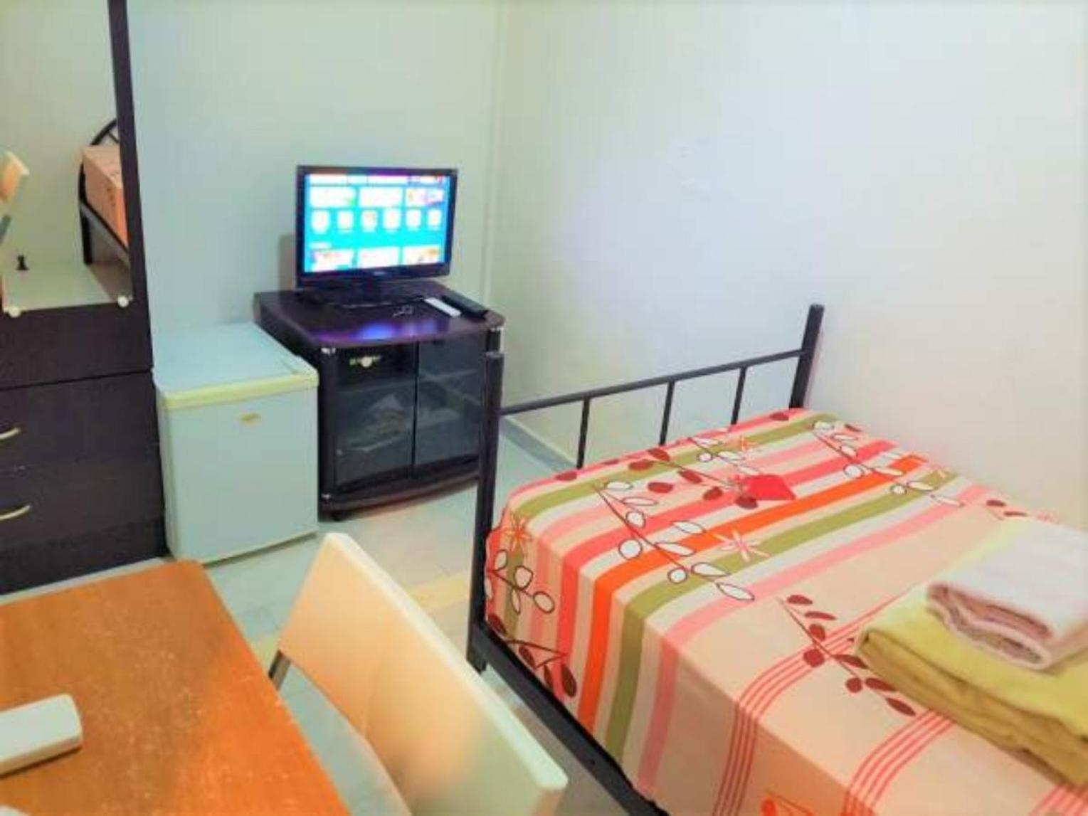 Staff House Bed & Breakfast Nyíregyháza Екстериор снимка